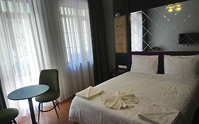 Royal Garden Suite And İstanbul